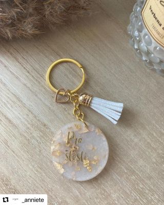 #Repost @_anniete with @use.repost ・・・ Pomalu se blíží prázdniny a pořád nevíte co koupit paní učitelce jako poděkování?...